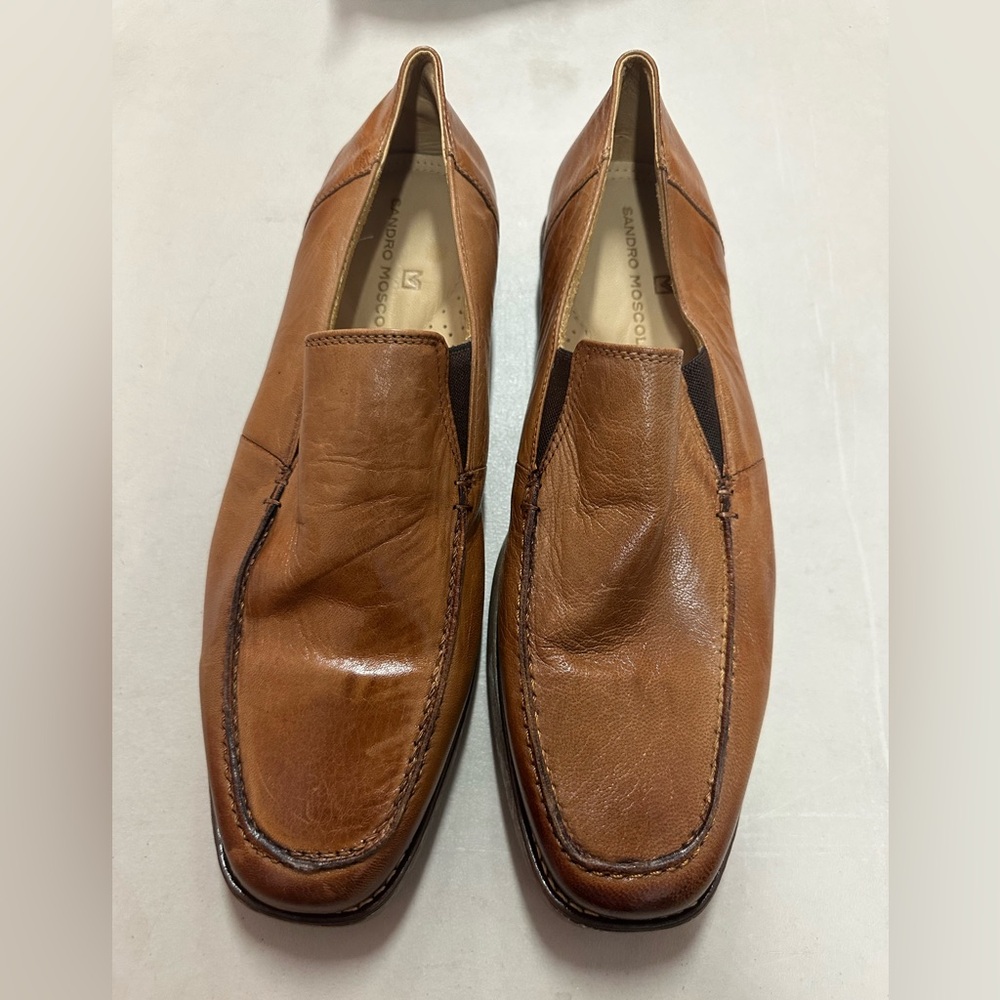 NWOT Sandro Moscoloni Tan Leather Slip-On Loafers
Size 10D
Made in Brazil
B50